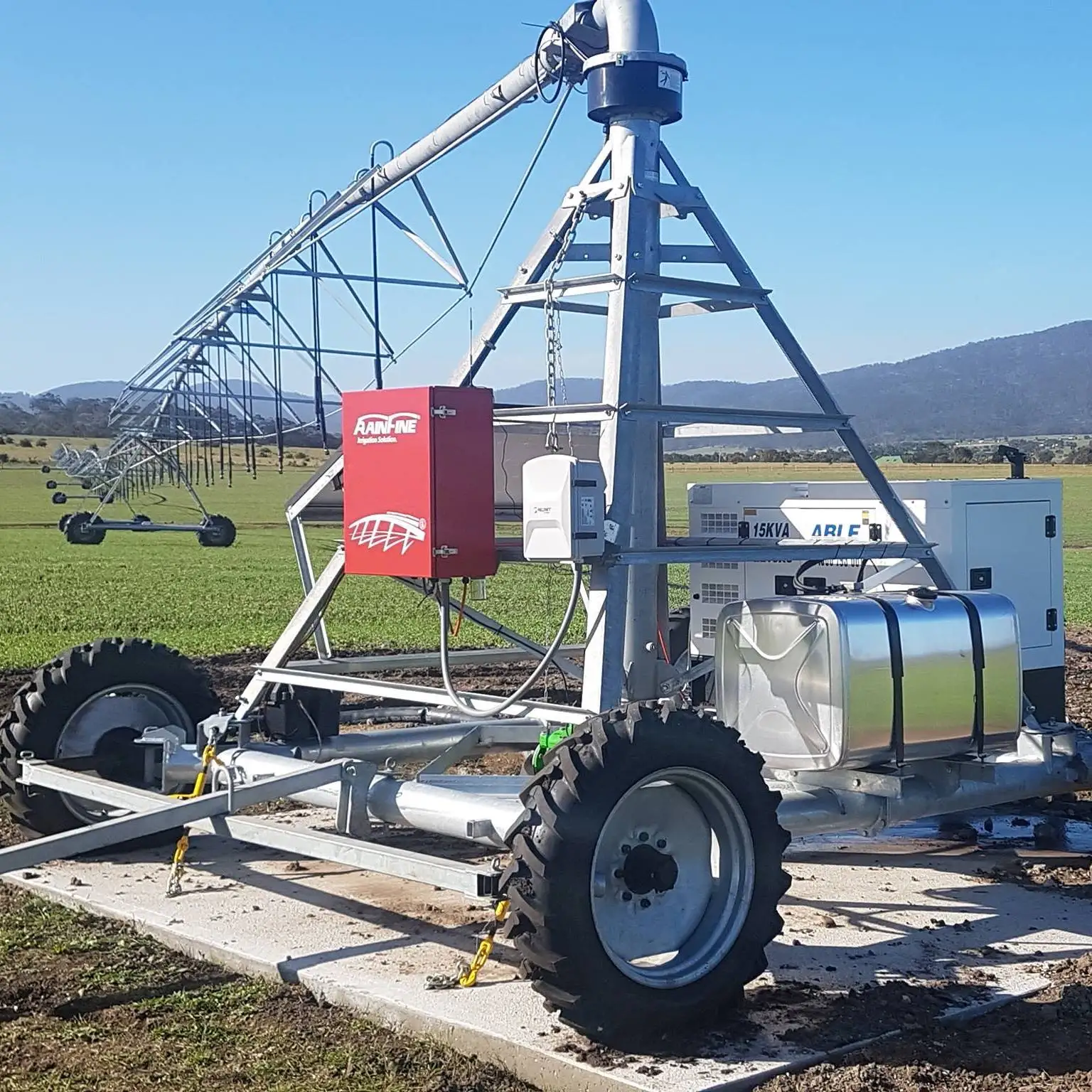 Agriculture Farming Hand Tools - 2025 Meistverkauftes Landwirtschaftliches Anhängerbares Zentralpivot-Bewässerungssystem für